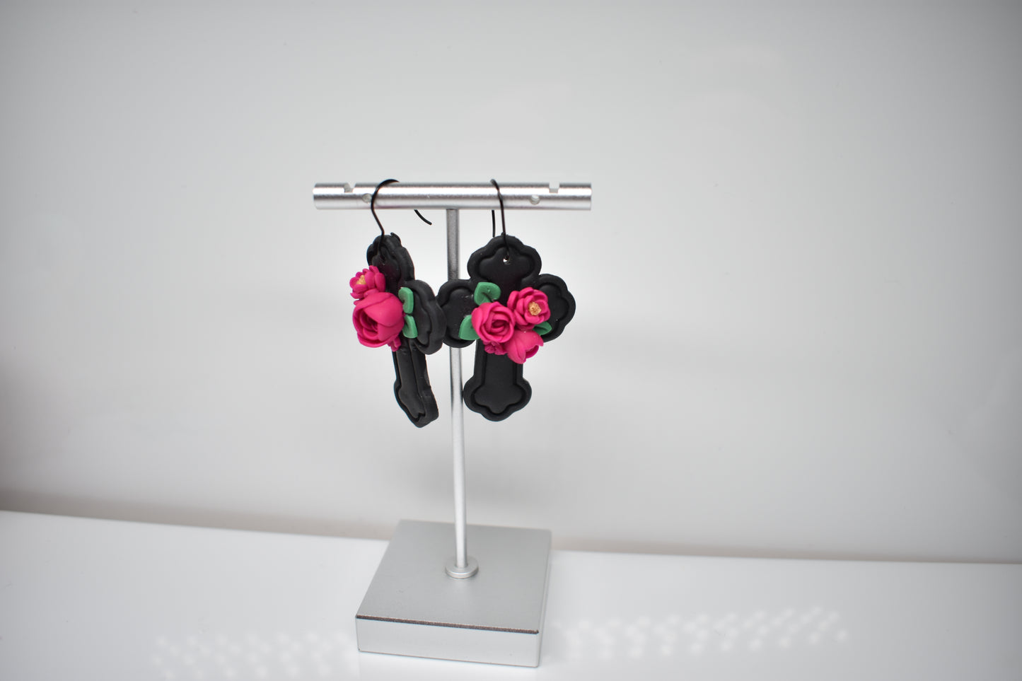 Frida Cross Hot Pink