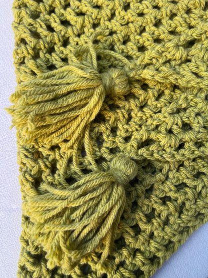 Chunky Crochet Triangle scarf