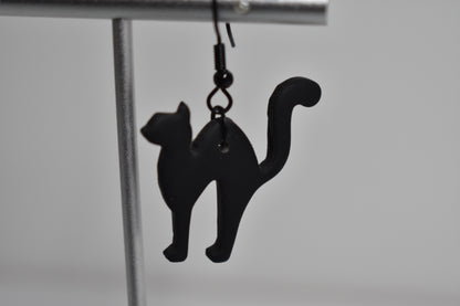 Arched Black Cat Earring 