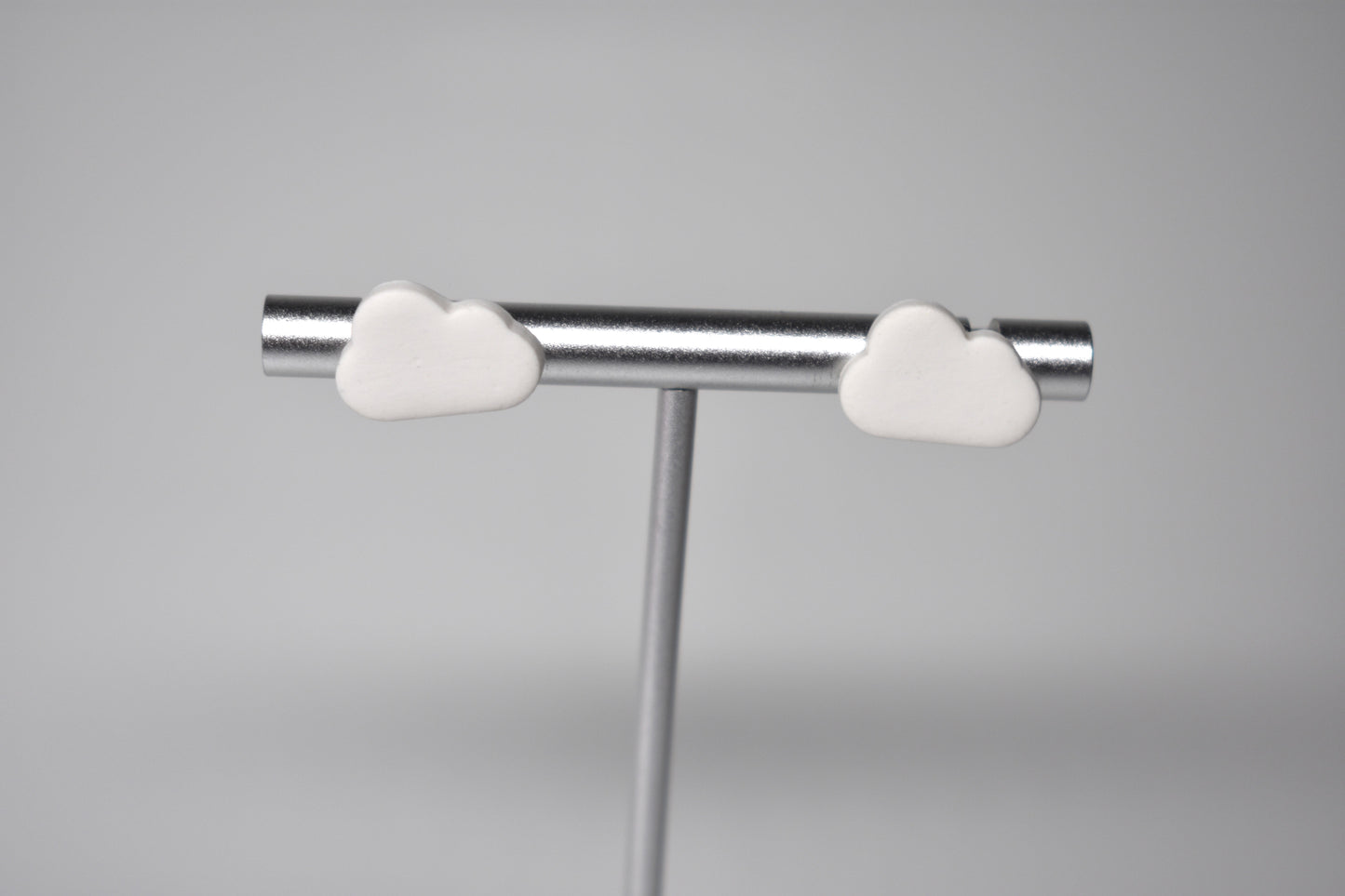 Cloud Stud White