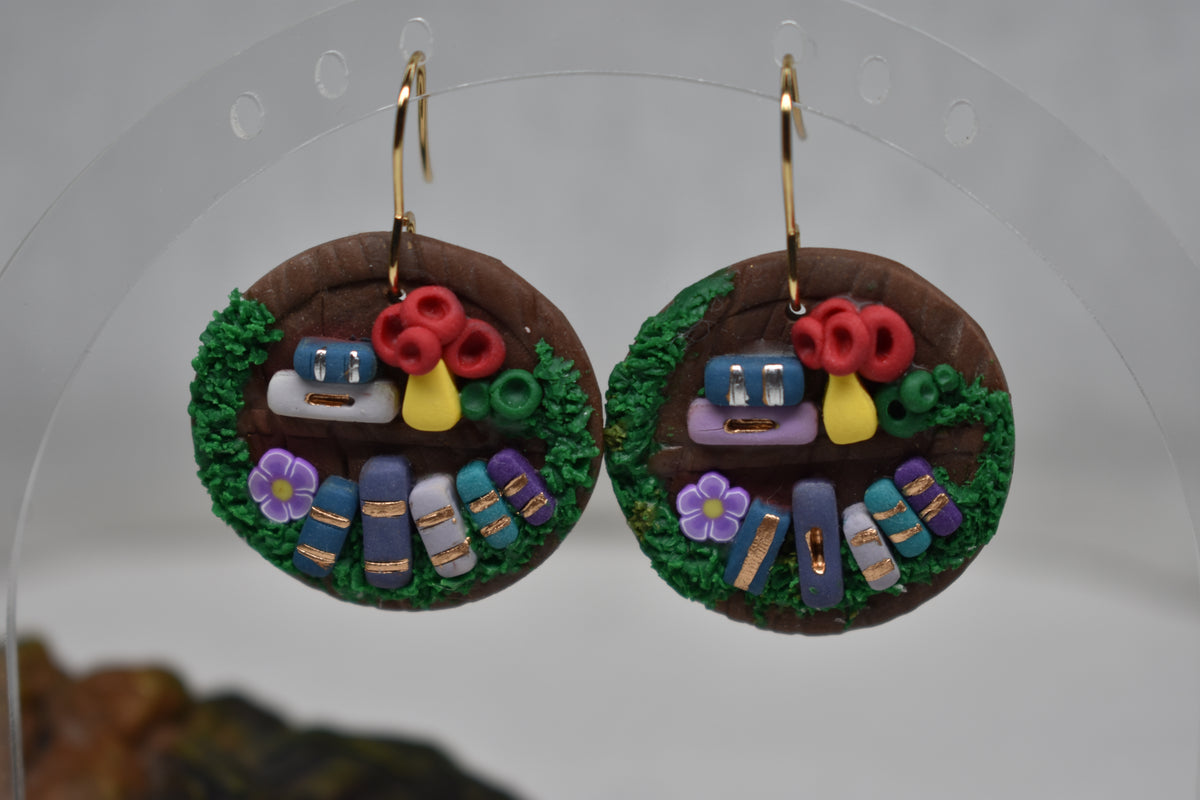 The Cosy Chapter - Round Bookshelf Dangle Earrings