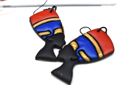 Nefertiti Black Dangles