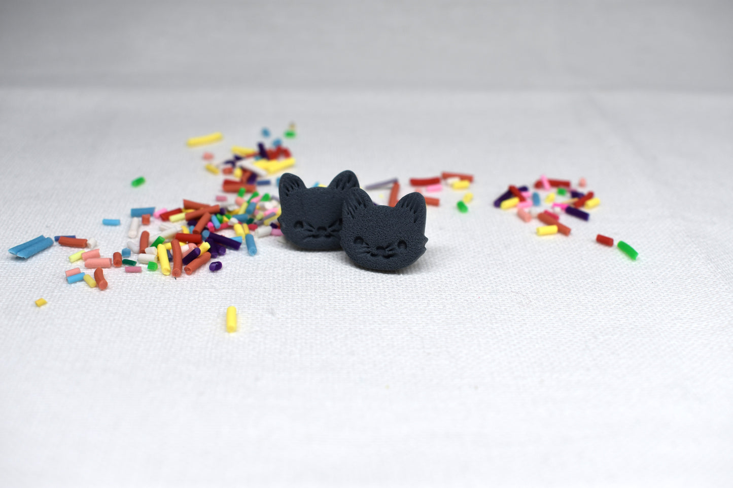 Kitty Studs - Poppy