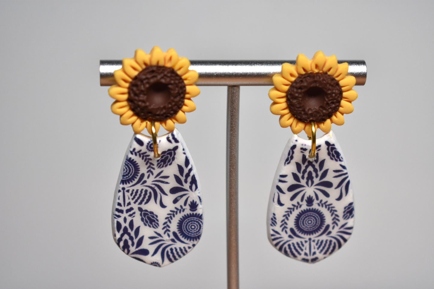 Delft Sunflower Solid Teardrop Earrings