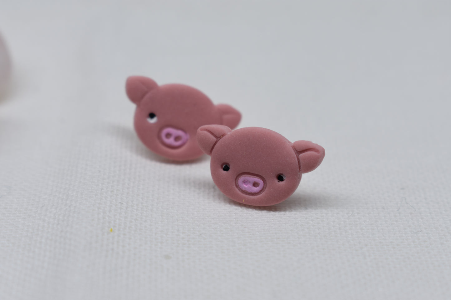 Piggy Studs - This little Piggy.