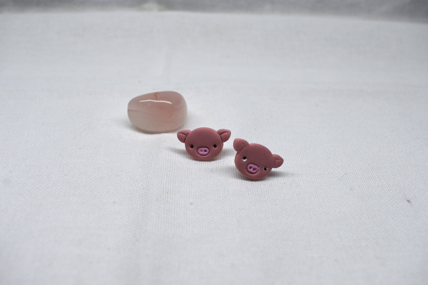 Piggy Studs - This little Piggy.