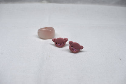 Piggy Studs - This little Piggy.