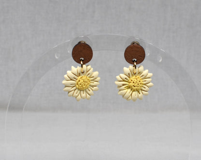 Daisy & Walnut Earrings