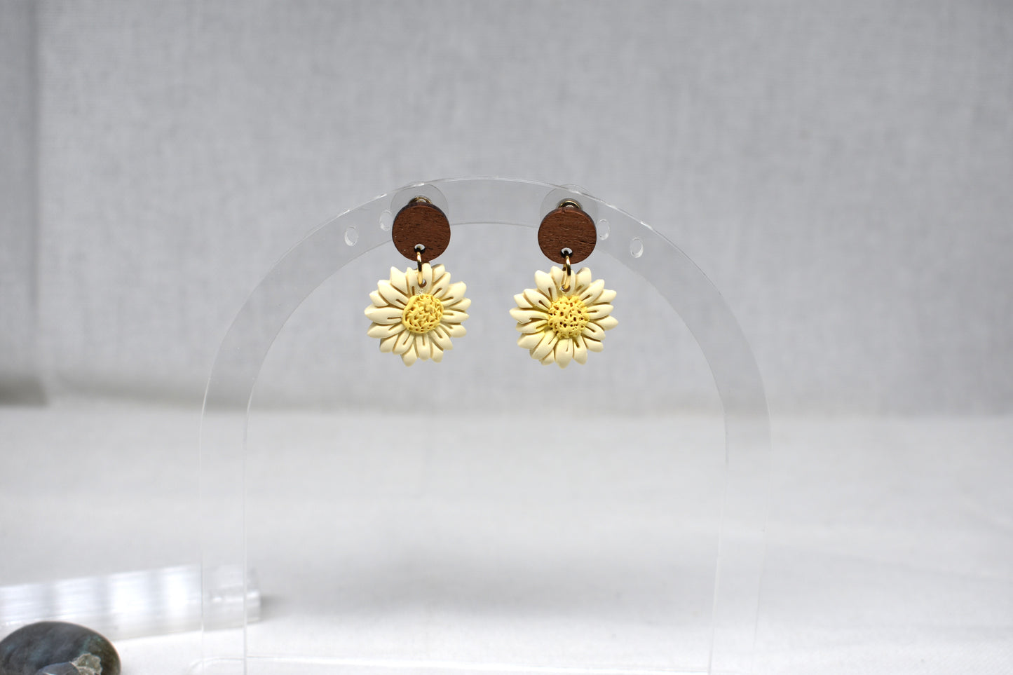 Daisy & Walnut Earrings