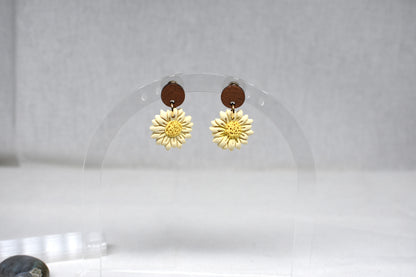 Daisy & Walnut Earrings