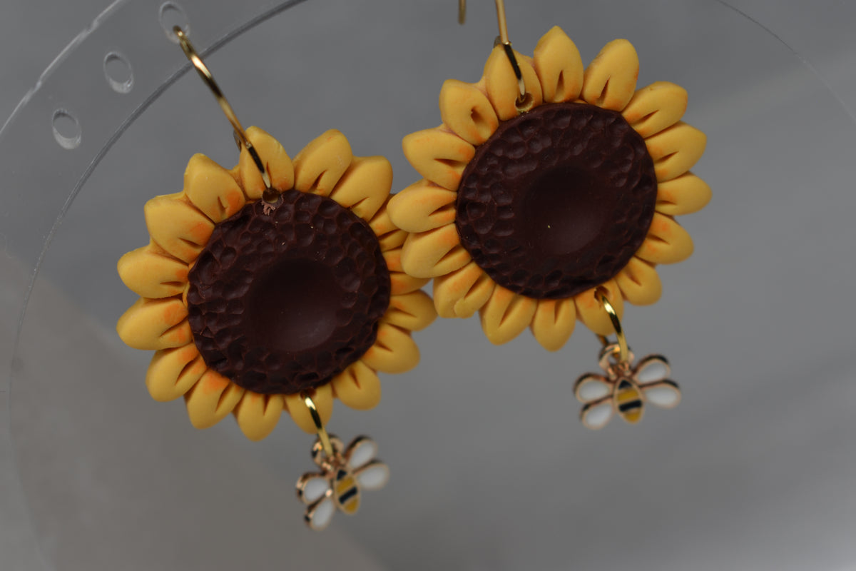 Large Sunflowers with Bee Charm