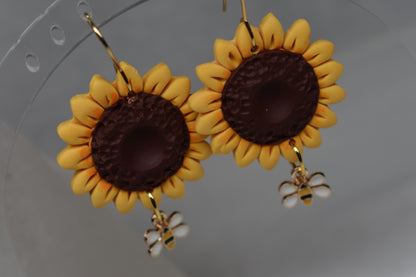 Large Sunflowers with Bee Charm