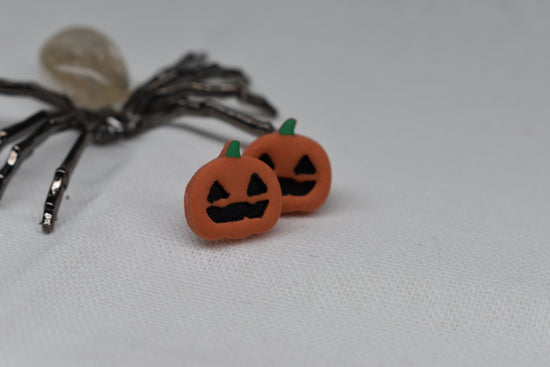 Pumpkin Studs