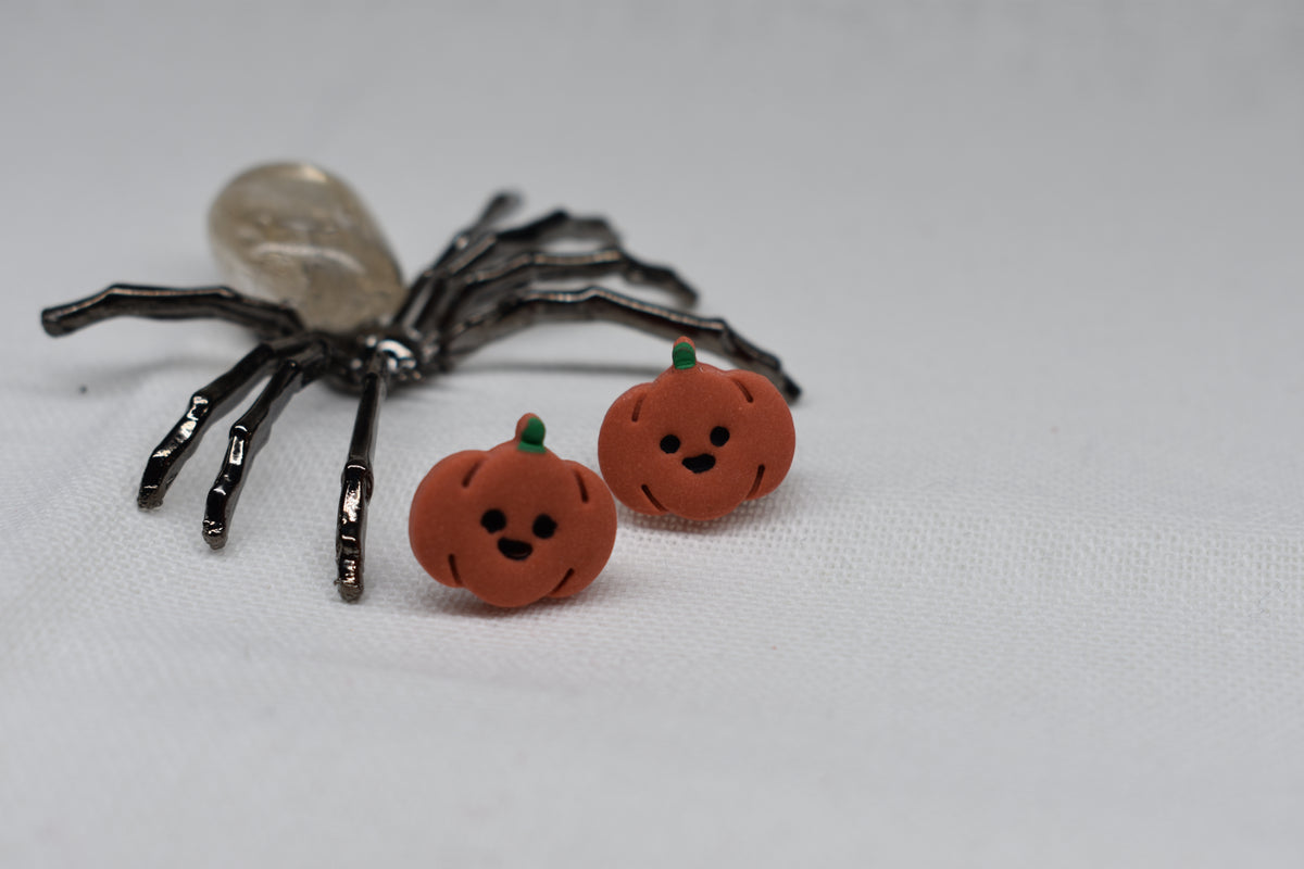 Pumpkin Studs