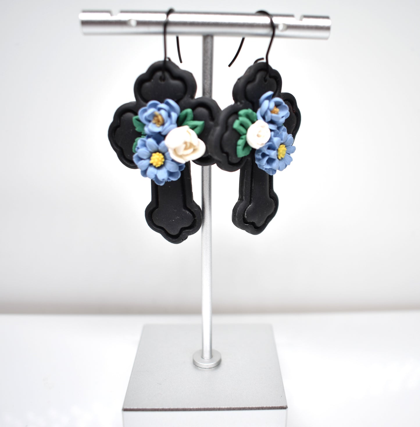 Frida Cross Pale Blue 
