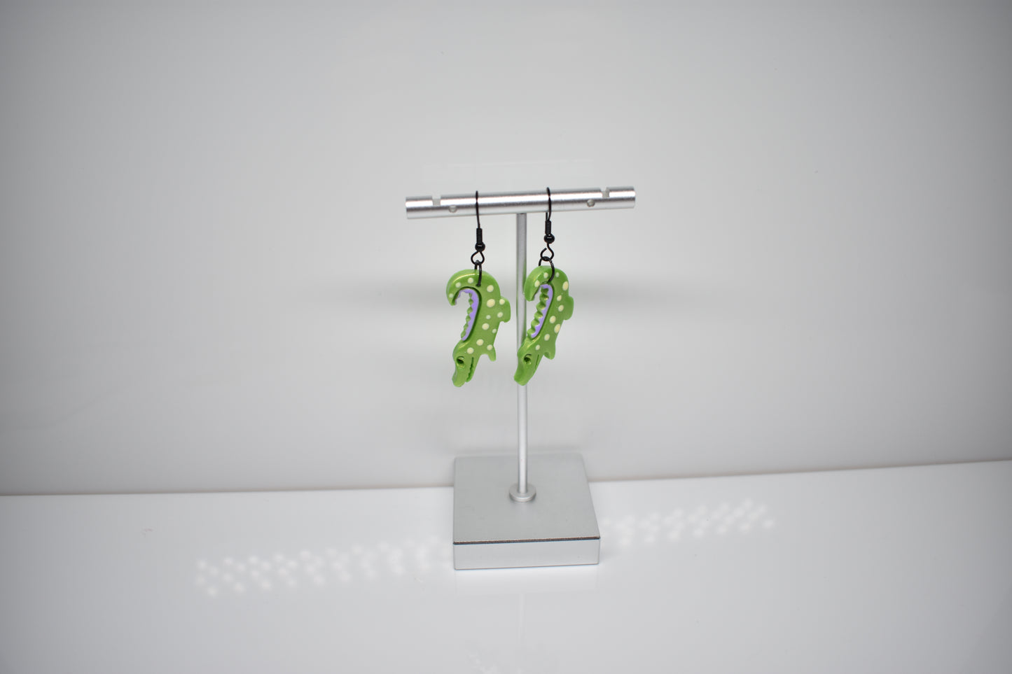 Laying Crocodile earrings 