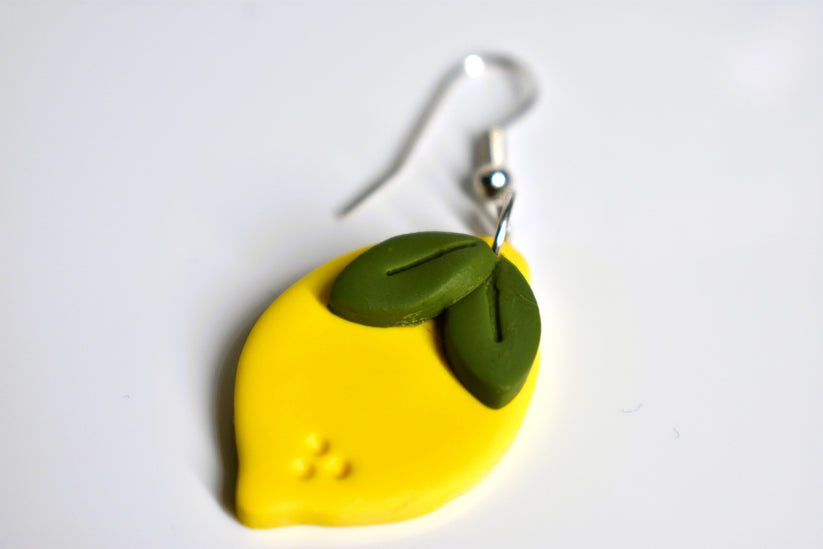 One lemon earring 