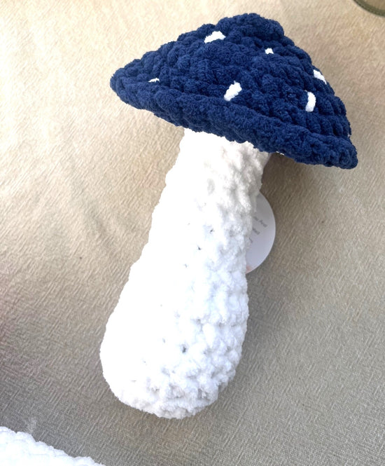 Medium Plushy Mushrooms