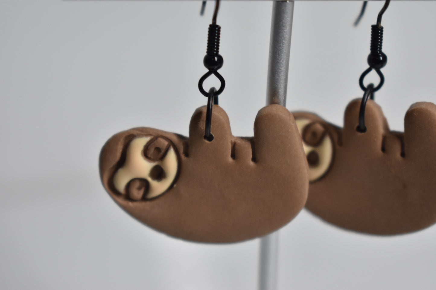 Sloth earring 