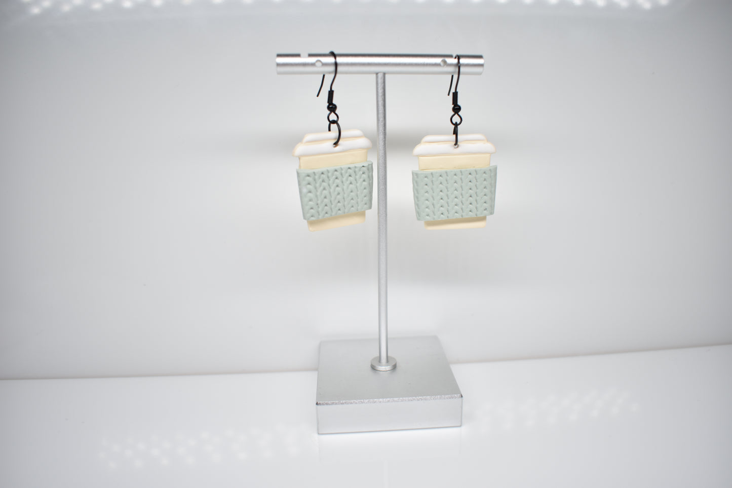 Takeaway coffee cup earring 