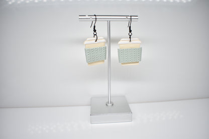 Takeaway coffee cup earring 