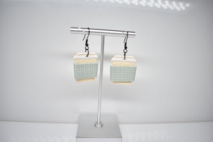 Takeaway coffee cup earring 