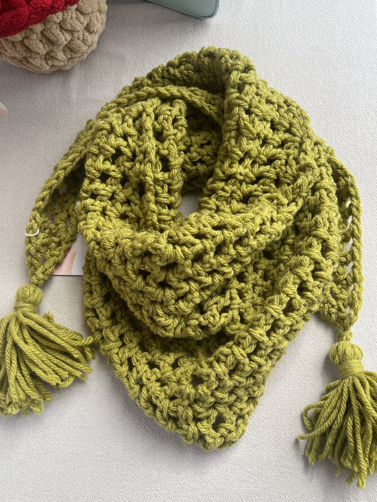 Chunky Crochet Triangle scarf